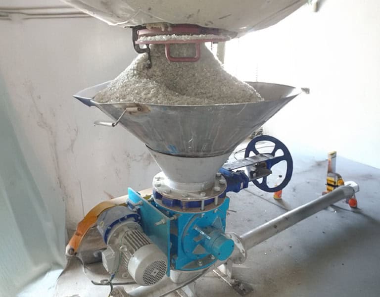 6 Pneumatic Conveying in the Plastic Industry